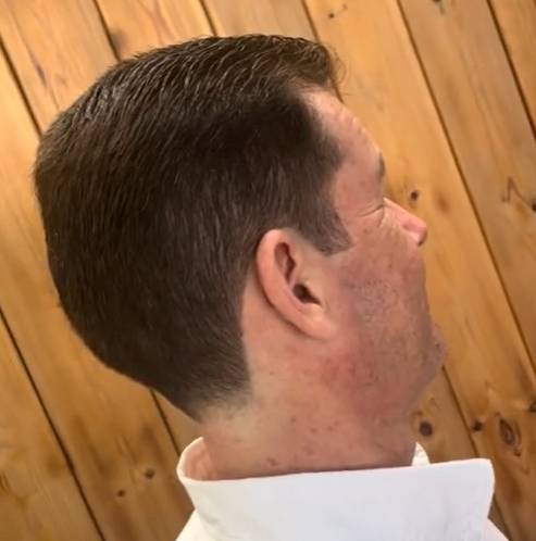 corte pelo en Calasanz Peluqueros